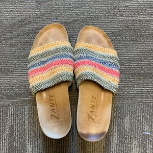 super cute funky vintage platforms:)